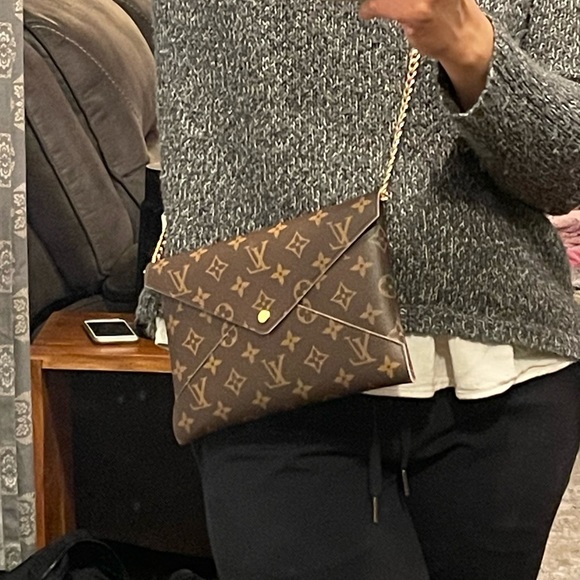 -SOLD- Louis Vuitton Kirigamo Pouch, Large size only - Picture 3 of 3